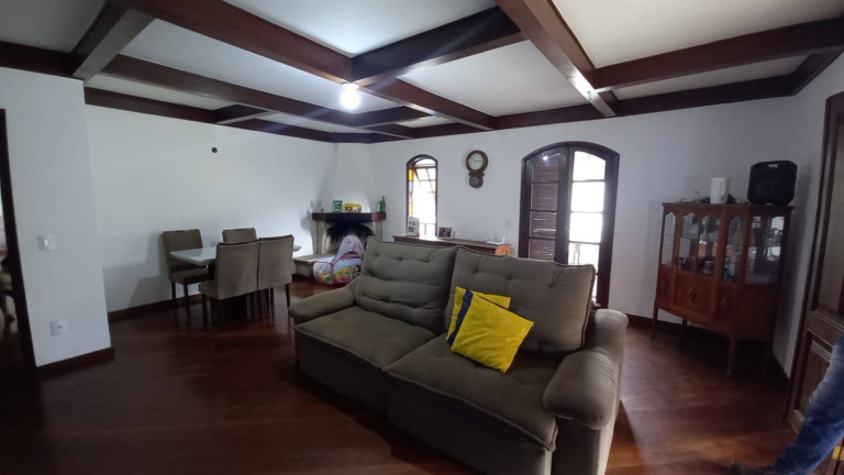 Imagem Casa com 4 Quartos à Venda,  em Conego - Nova Friburgo
