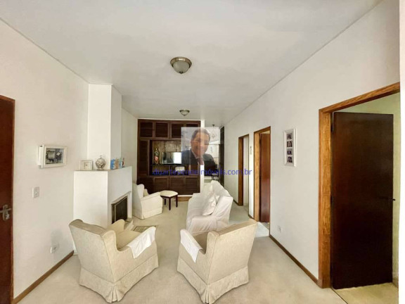 Imagem Casa de Condomínio com 4 Quartos à Venda, 398 m² em Barueri