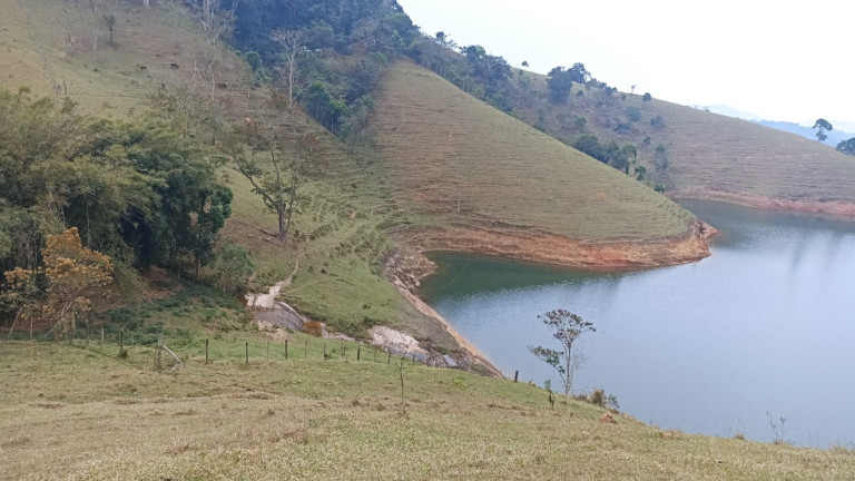 Imagem Chácara com 1 Quarto à Venda, 100 m² em Macaco - Paraibuna Imagem Chácara com 1 Quarto à Venda, 100 m² em Macaco - Paraibuna
