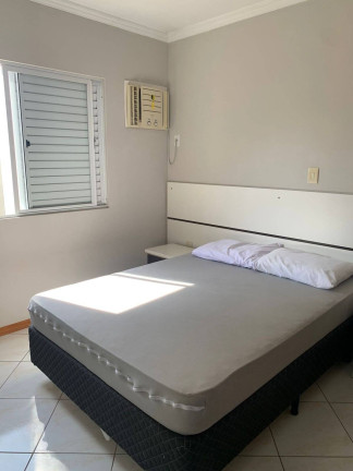 Imagem Apartamento com 3 Quartos à Venda, 130 m² em Meia Praia - Itapema