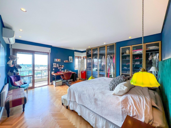Imagem Apartamento com 3 Quartos à Venda, 268 m² em Moinhos De Vento - Porto Alegre Imagem Apartamento com 3 Quartos à Venda, 268 m² em Moinhos De Vento - Porto Alegre
