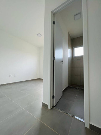 Imagem Casa de Condomínio com 2 Quartos à Venda, 60 m² em Petrópolis - Várzea Grande