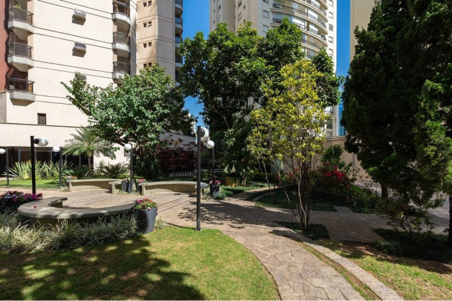 Imagem Imóvel com 3 Quartos à Venda, 120 m² em Moema - São Paulo