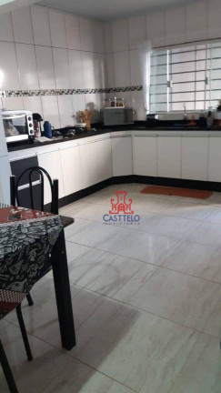 Imagem Casa com 3 Quartos à Venda, 134 m² em Jardim Pacaembu - Londrina Imagem Casa com 3 Quartos à Venda, 134 m² em Jardim Pacaembu - Londrina