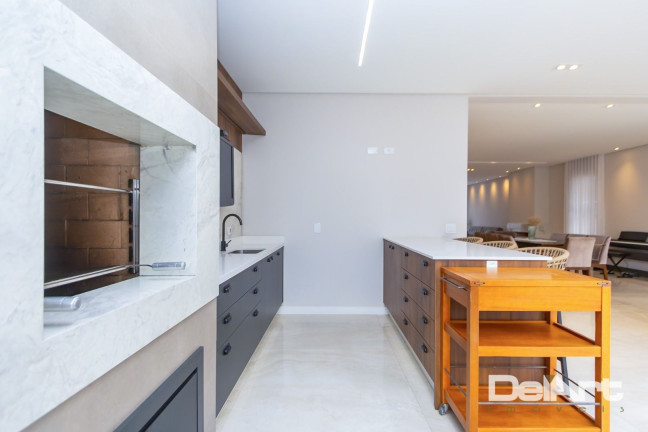 Imagem Casa com 3 Quartos à Venda, 398 m² em Uberaba - Curitiba