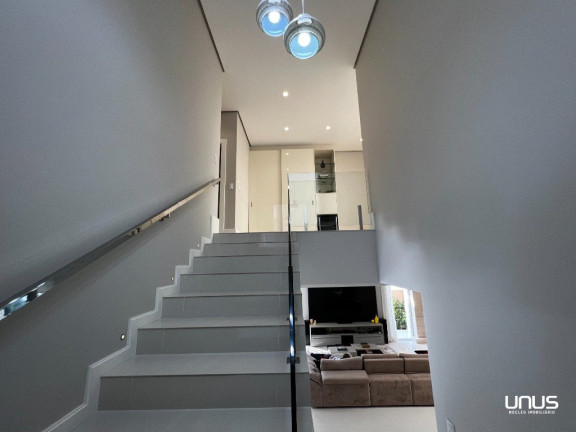 Imagem Casa com 5 Quartos à Venda, 495 m² em Jurerê Internacional - Florianópolis Imagem Casa com 5 Quartos à Venda, 495 m² em Jurerê Internacional - Florianópolis
