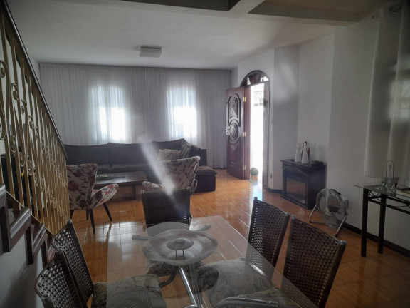 Imagem Sobrado com 4 Quartos à Venda, 255 m² em Chácara Do Visconde - Taubaté Imagem Sobrado com 4 Quartos à Venda, 255 m² em Chácara Do Visconde - Taubaté