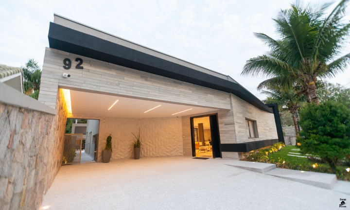 Casa com 6 Quartos à Venda, 1.146 m² em Riviera - Bertioga