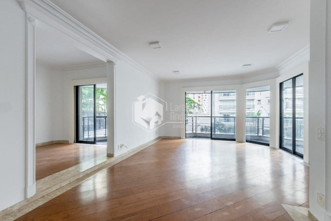 Apartamento com 3 Quartos à Venda, 200 m² em Santa Cecília - São Paulo