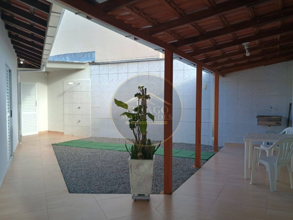 Imagem Casa com 3 Quartos à Venda, 166 m² em Centro - Guaratuba