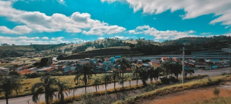 Imagem Imóvel à Venda, 1.950 m² em Belvedere - Atibaia Imagem Imóvel à Venda, 1.950 m² em Belvedere - Atibaia