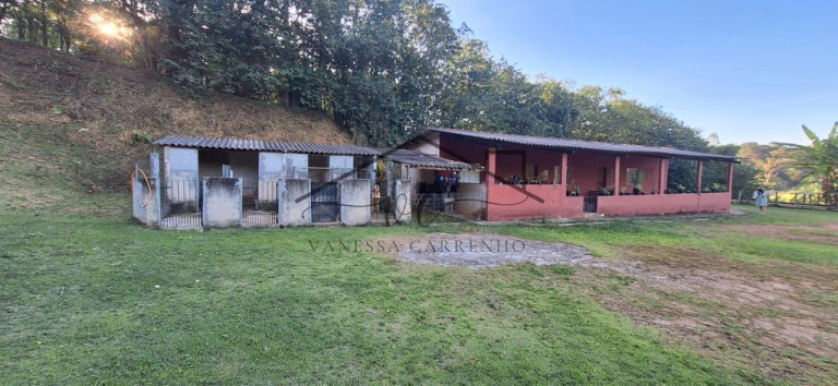 Imagem Imóvel com 2 Quartos à Venda, 4.305 m² em Jardim Camargo (canguera) - São Roque