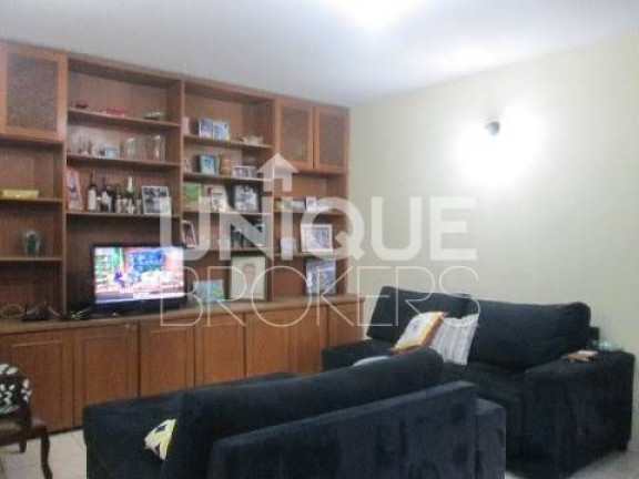 Casa com 4 Quartos à Venda, 295 m² em Vila Liberdade - Jundiaí