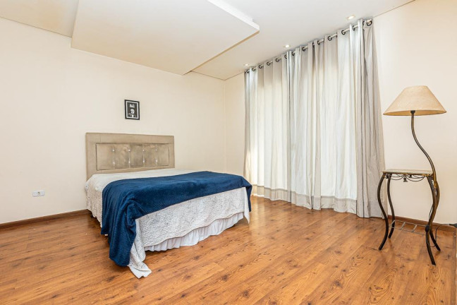 Imagem Casa com 4 Quartos à Venda, 440 m² em Augusta - Curitiba