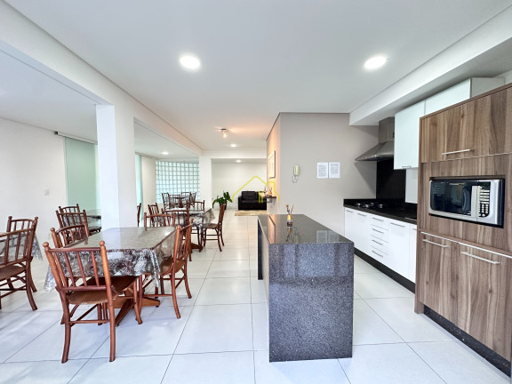 Imagem Imóvel com 3 Quartos à Venda, 95 m² em Saguaçu - Joinville