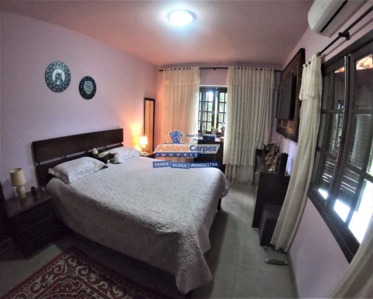 Imagem Casa com 4 Quartos à Venda, 220 m² em Meia Praia - Navegantes Imagem Casa com 4 Quartos à Venda, 220 m² em Meia Praia - Navegantes