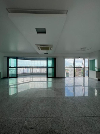 Imagem Imóvel com 4 Quartos à Venda, 220 m² em Jaqueira - Recife Imagem Imóvel com 4 Quartos à Venda, 220 m² em Jaqueira - Recife