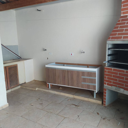 Imagem Casa com 3 Quartos para Alugar, 300 m² em Centauro - Arapongas Imagem Casa com 3 Quartos para Alugar, 300 m² em Centauro - Arapongas