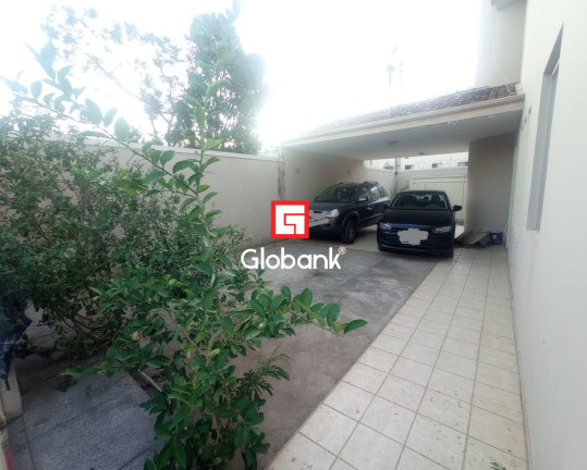 Imagem Casa com 4 Quartos à Venda, 274 m² em Augusta Mota - Montes Claros Imagem Casa com 4 Quartos à Venda, 274 m² em Augusta Mota - Montes Claros