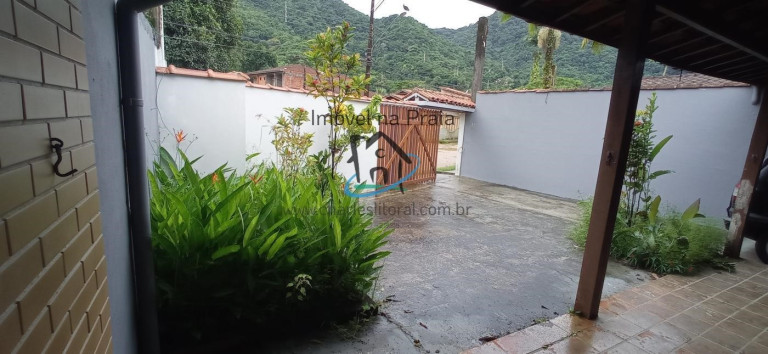 Imagem Casa com 3 Quartos à Venda,  em Perequê Mirim - Ubatuba
