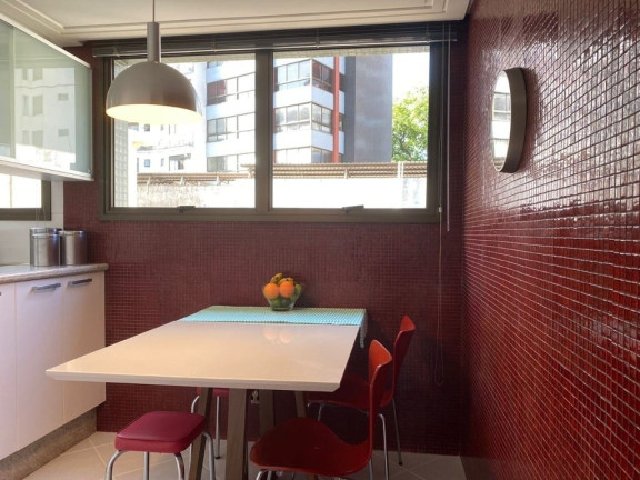 Imagem Apartamento com 3 Quartos à Venda, 243 m² em Rio Branco - Porto Alegre