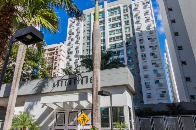 Imagem Apartamento com 3 Quartos à Venda, 106 m² em Passo Da Areia - Porto Alegre
