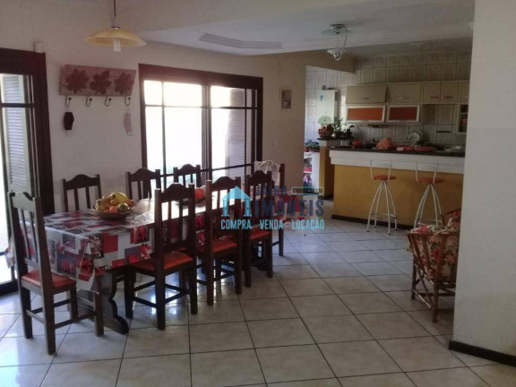 Imagem Sobrado com 4 Quartos à Venda, 300 m² em Centro - Tramandaí Imagem Sobrado com 4 Quartos à Venda, 300 m² em Centro - Tramandaí