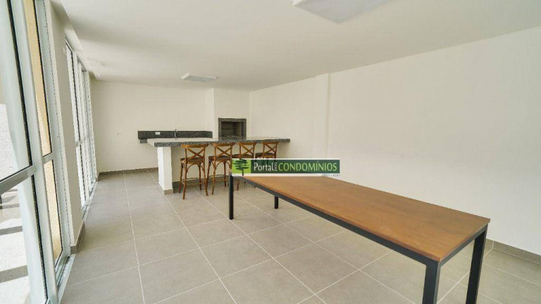 Imagem Apartamento com 2 Quartos à Venda, 68 m² em Capão Raso - Curitiba