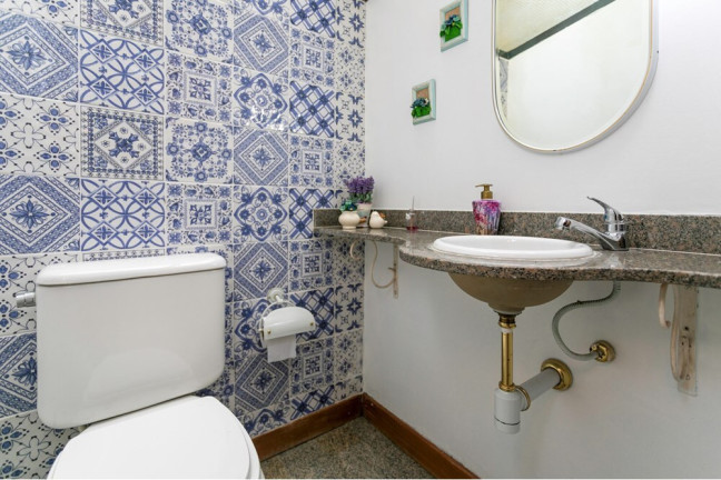Sala Comercial à Venda, 57 m² em Petrópolis - Porto Alegre