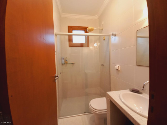 Imagem Casa com 5 Quartos à Venda, 462 m² em Jardim Virgínia - Guarujá Imagem Casa com 5 Quartos à Venda, 462 m² em Jardim Virgínia - Guarujá