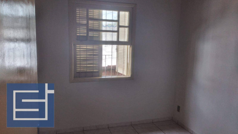 Imagem Casa com 3 Quartos para Alugar,  em Centro - Socorro