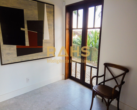 Imagem Casa com 4 Quartos à Venda, 401 m² em América - Joinville Imagem Casa com 4 Quartos à Venda, 401 m² em América - Joinville