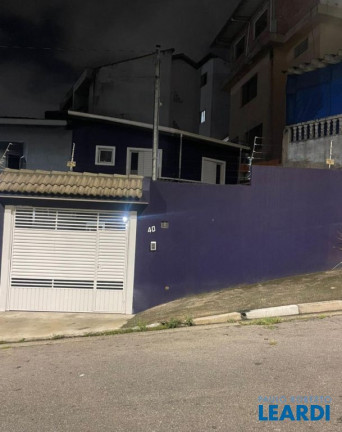 Imagem Casa com 3 Quartos à Venda, 125 m² em Vila Camilópolis - Santo André