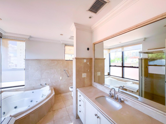 Imagem Apartamento com 4 Quartos à Venda, 312 m² em Petrópolis - Porto Alegre Imagem Apartamento com 4 Quartos à Venda, 312 m² em Petrópolis - Porto Alegre