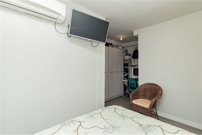 Imagem Imóvel com 3 Quartos à Venda, em Passo Da Areia - Porto Alegre Imagem Imóvel com 3 Quartos à Venda, em Passo Da Areia - Porto Alegre