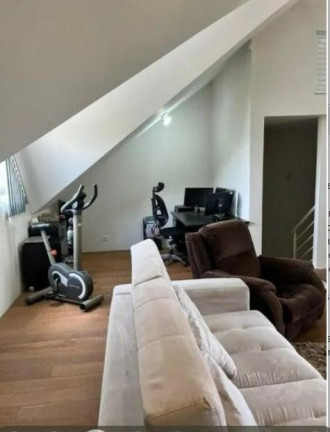 Imagem Casa com 3 Quartos à Venda, 250 m² em São Lourenço - Curitiba Imagem Casa com 3 Quartos à Venda, 250 m² em São Lourenço - Curitiba