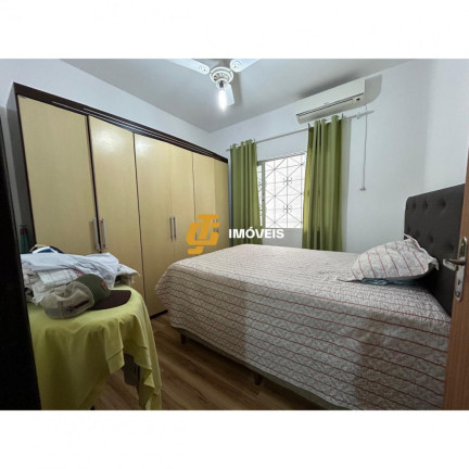 Imagem Casa com 6 Quartos à Venda, 288 m² em Monte Alegre - Camboriú