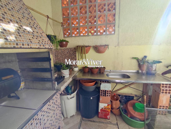 Imagem Sobrado com 3 Quartos à Venda, 142 m² em Sitio Cercado - Curitiba