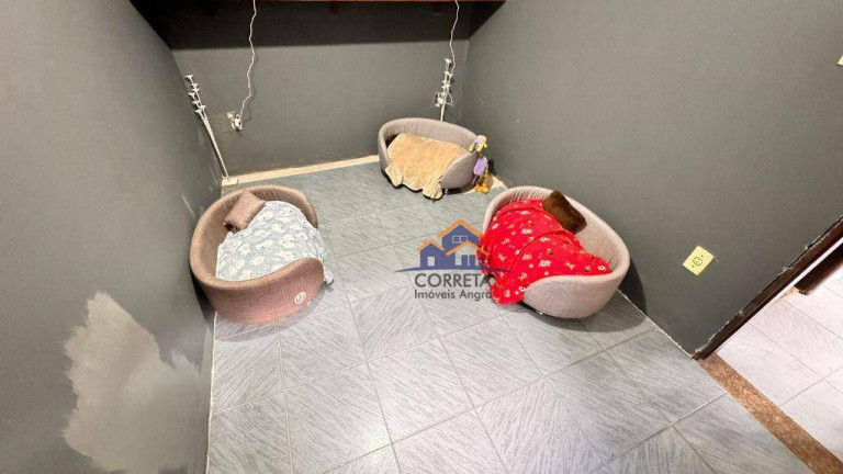 Imagem Casa com 4 Quartos à Venda, 243 m² em Parque Das Palmeiras - Angra Dos Reis