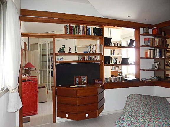 Imagem Apartamento com 4 Quartos à Venda,  em Lagoa - Rio De Janeiro
