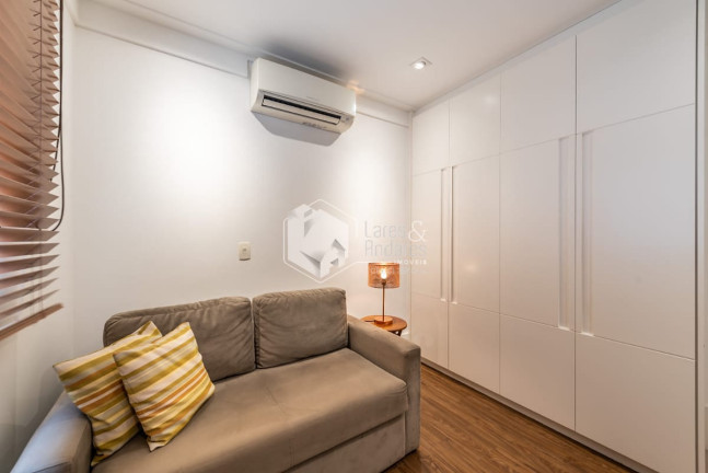 Imagem Apartamento com 3 Quartos à Venda, 162 m² em Itaim Bibi - São Paulo