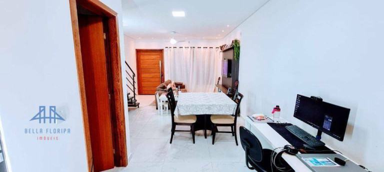 Imagem Casa com 2 Quartos à Venda, 114 m² em São João Do Rio Vermelho - Florianópolis Imagem Casa com 2 Quartos à Venda, 114 m² em São João Do Rio Vermelho - Florianópolis