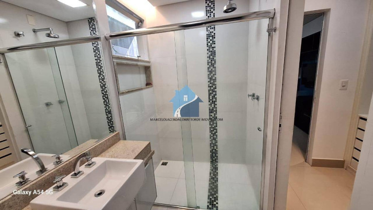 Imagem Casa com 3 Quartos à Venda, 250 m² em Centro - Manaus