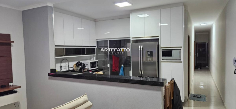 Casa com 2 Quartos à Venda, 125 m²