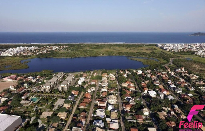 Imagem Apartamento com 2 Quartos à Venda, 71 m² em Campeche - Florianópolis
