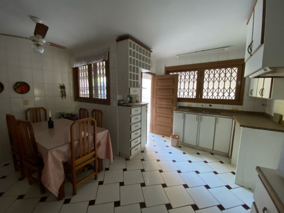 Imagem Casa com 4 Quartos à Venda, 315 m² em Tristeza - Porto Alegre Imagem Casa com 4 Quartos à Venda, 315 m² em Tristeza - Porto Alegre
