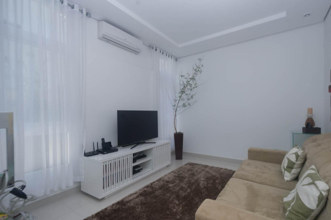 Imagem Imóvel com 7 Quartos à Venda,  em Riviera - Bertioga