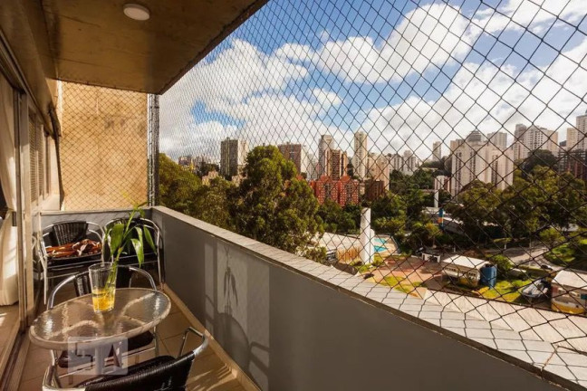Imagem Apartamento com 3 Quartos à Venda, 142 m² em Panamby - São Paulo Imagem Apartamento com 3 Quartos à Venda, 142 m² em Panamby - São Paulo