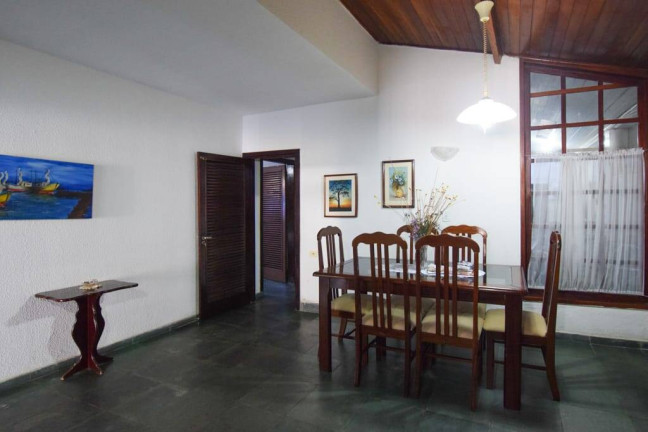Imagem Casa com 5 Quartos à Venda, 182 m² em Acaraú - Ubatuba