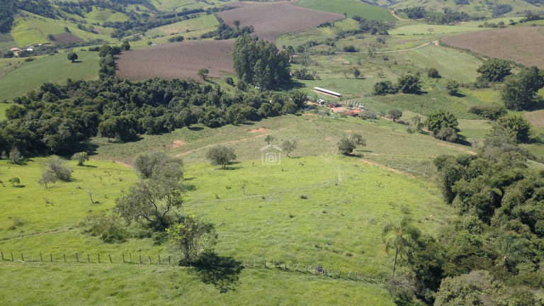 Imagem Imóvel com 3 Quartos à Venda, 11 m² em Barreiro 2 (rural) - Caldas